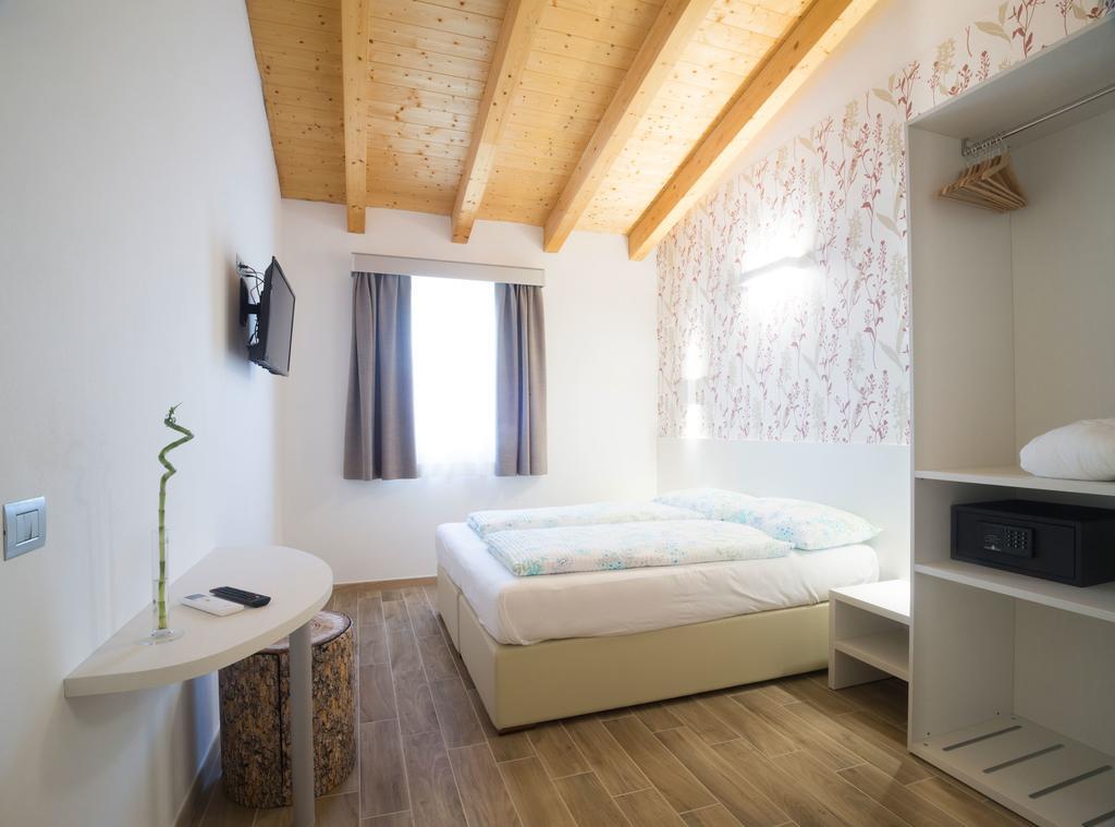 Agriturismo Vin E Amor 드로네로 외부 사진